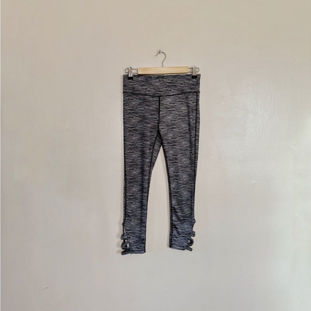 SALE! Gray Inspired Hearts Active Leggings Size S EUC